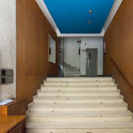 Vintage Style Apartment With Beautiful Backyard Афины Экстерьер фото